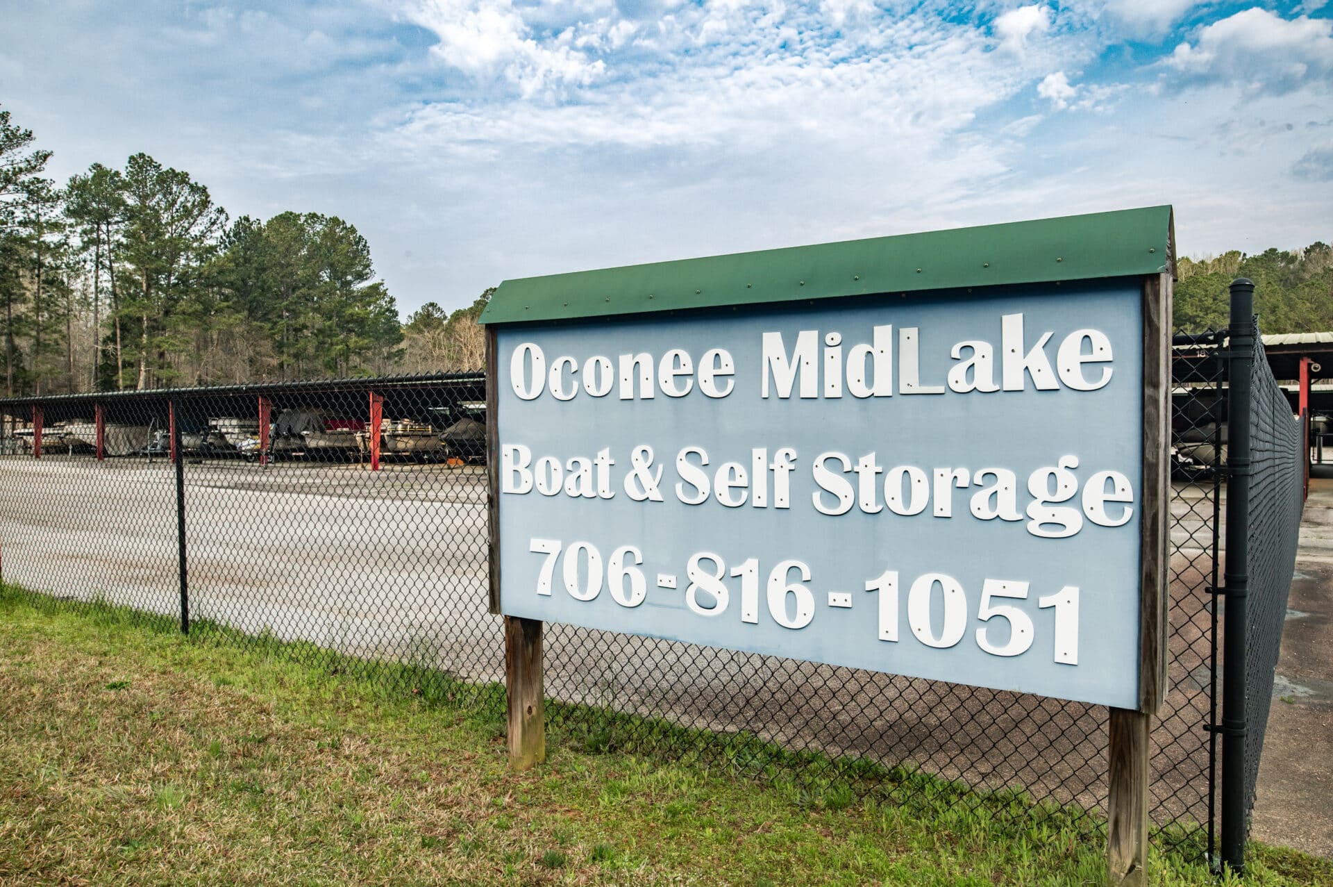 sign at oconee midlake boat storage