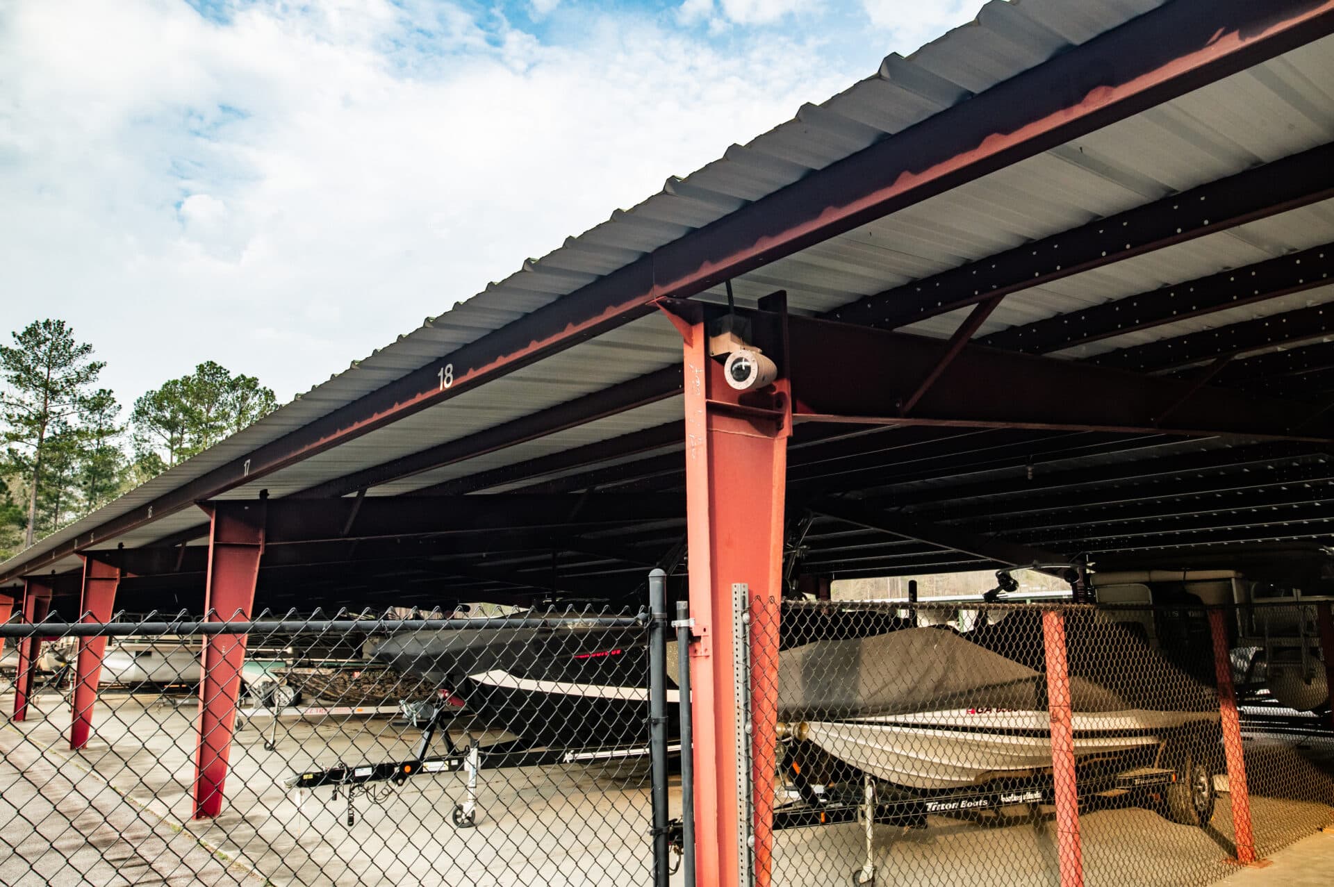 boats at oconee midlake boat storage