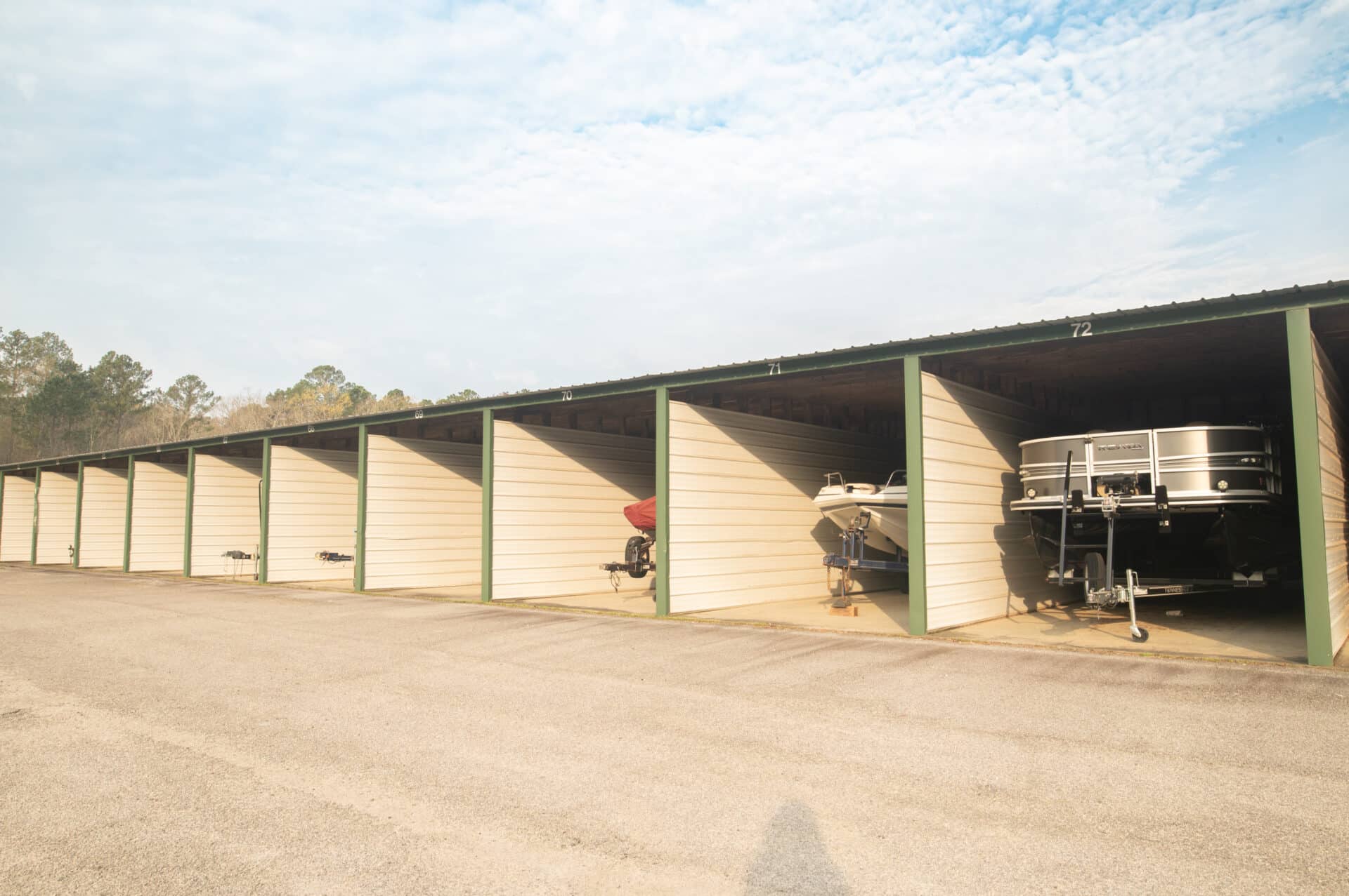 boats at oconee midlake boat storage